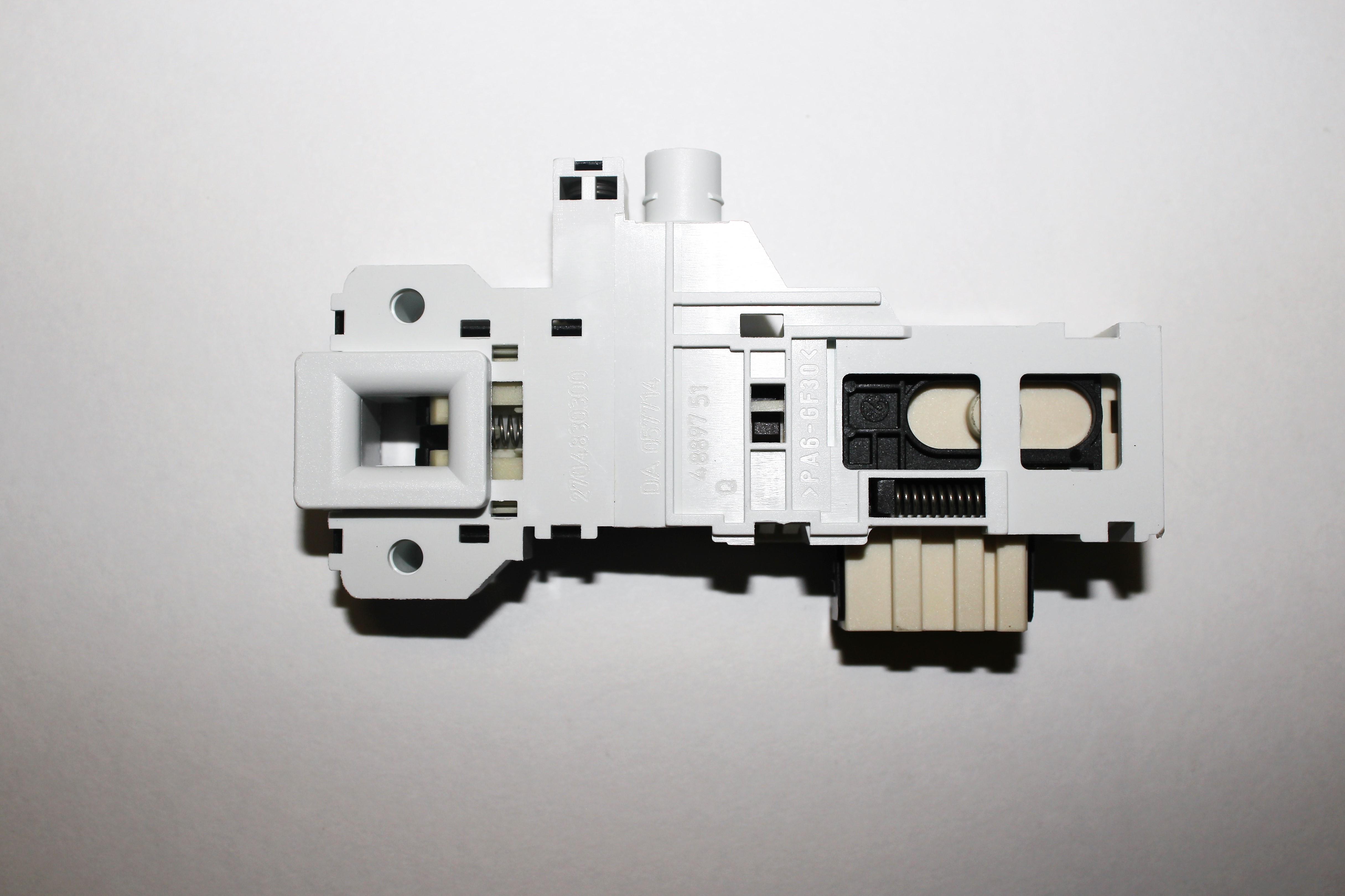 Блокировка люка стиральных машин Beko. b2704830300