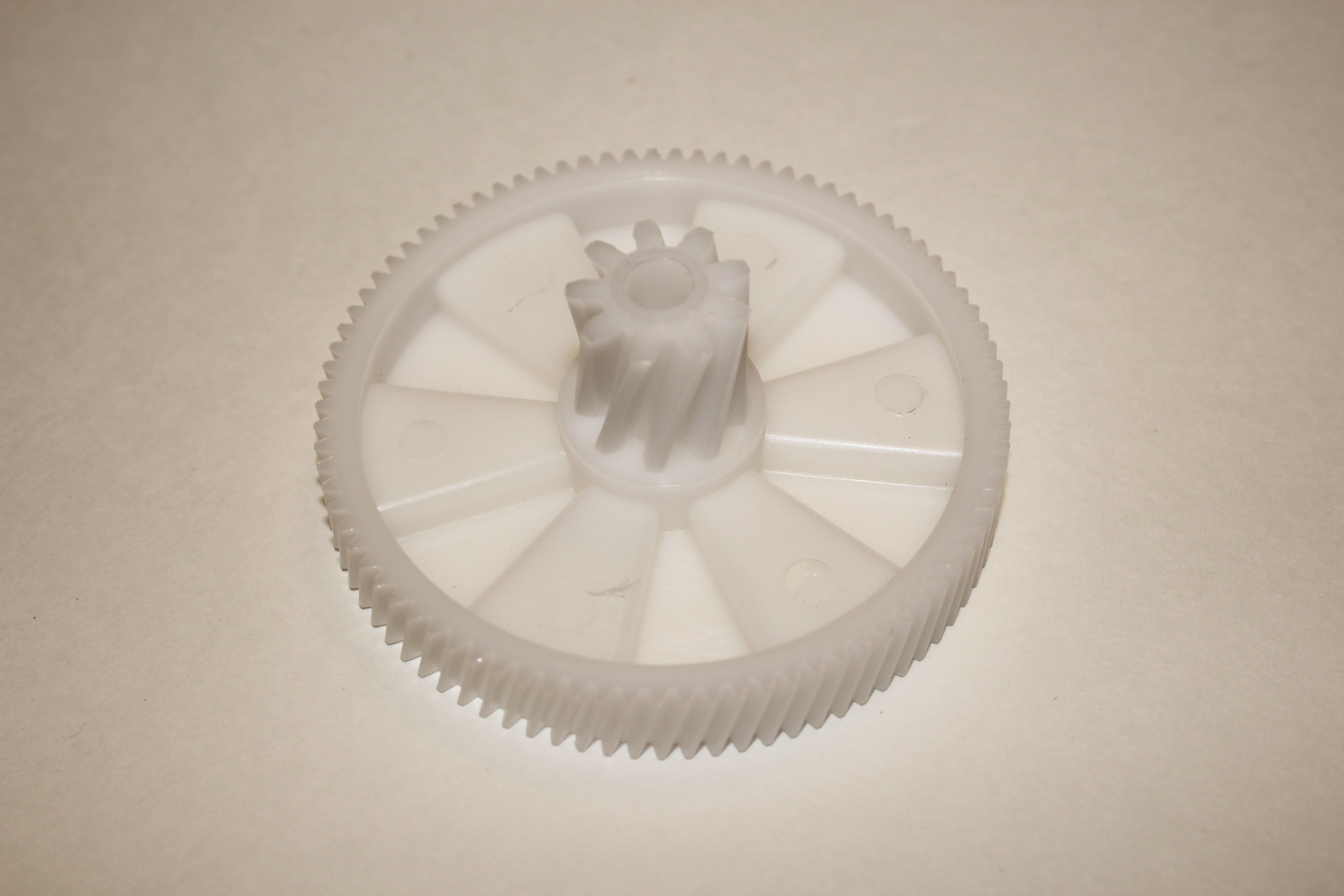 Шестерня Kenwood KW017 D82.5/20 L32.5/12