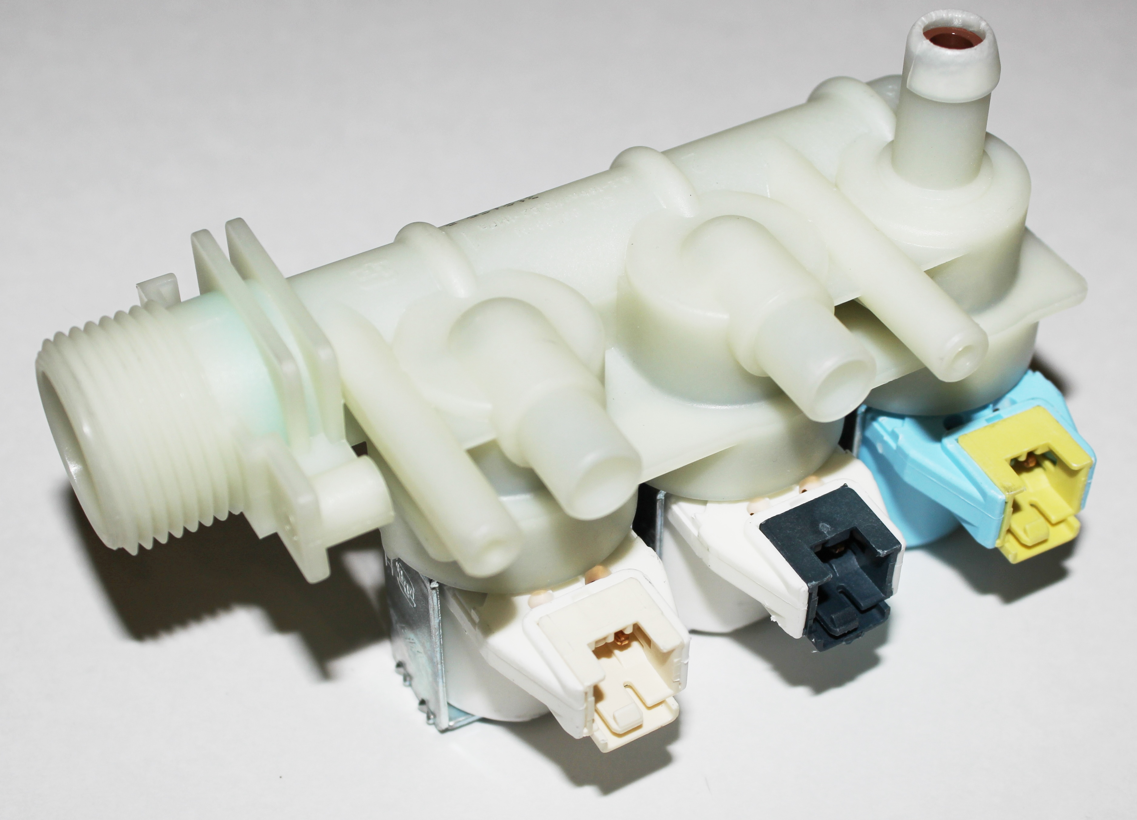 Электроклапан для стиральных машин 3Wx90 Indesit/Ariston Merloni 110333, зам. 097393