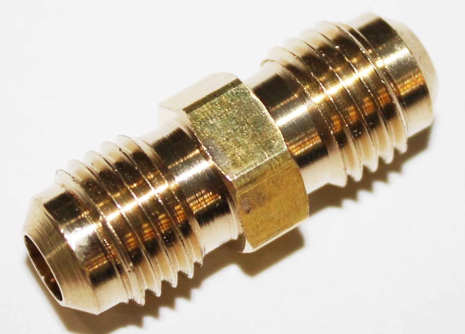 Переходник для Фреона 1/4M x 1/4M SAE