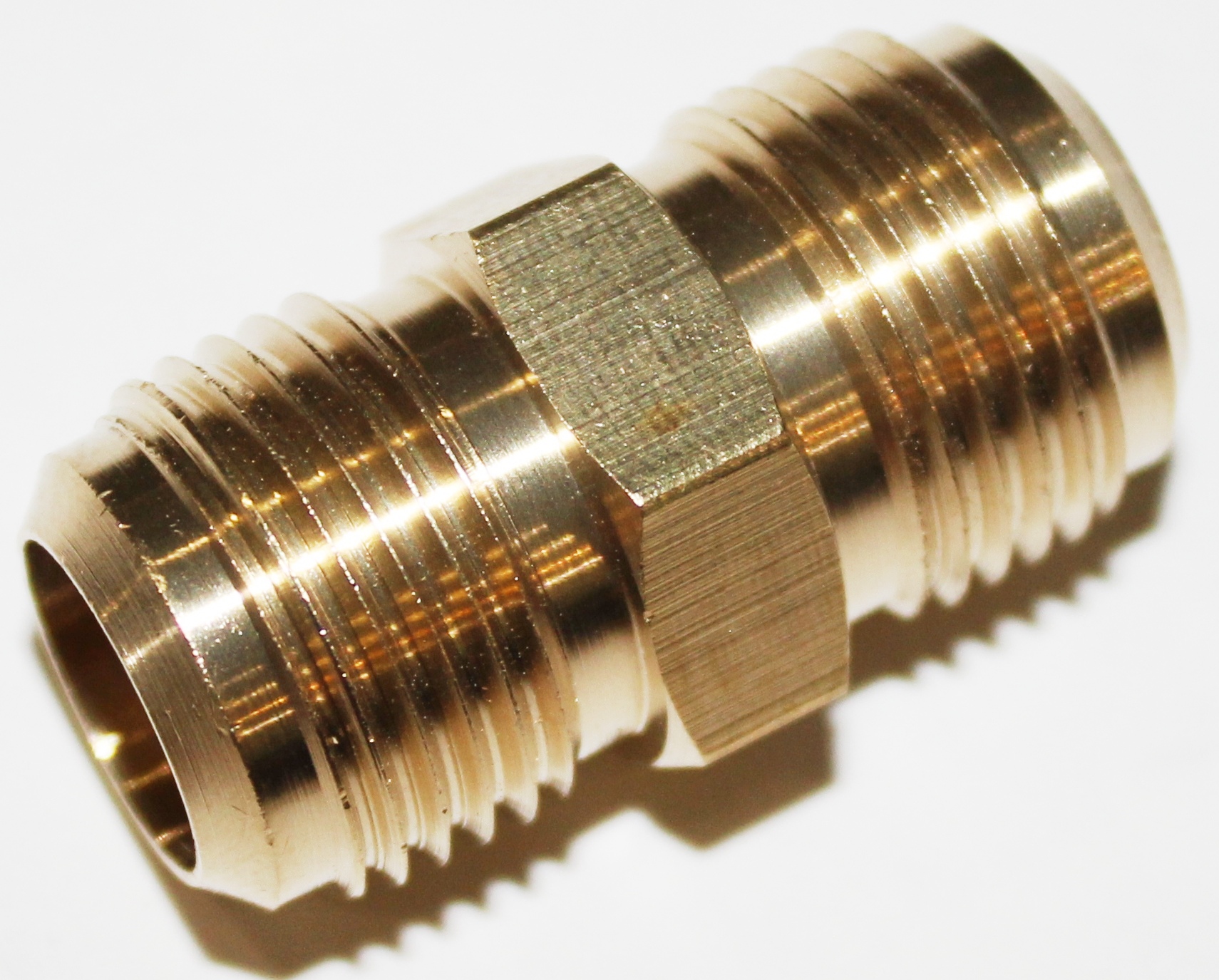 Переходник для Фреона 3/8M x 3/8M SAE