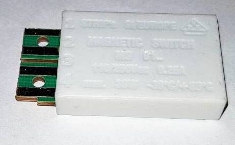 Магнитный выключатель света, геркон, холодильника Gorenje (Горенье) 239482, зам. 693165