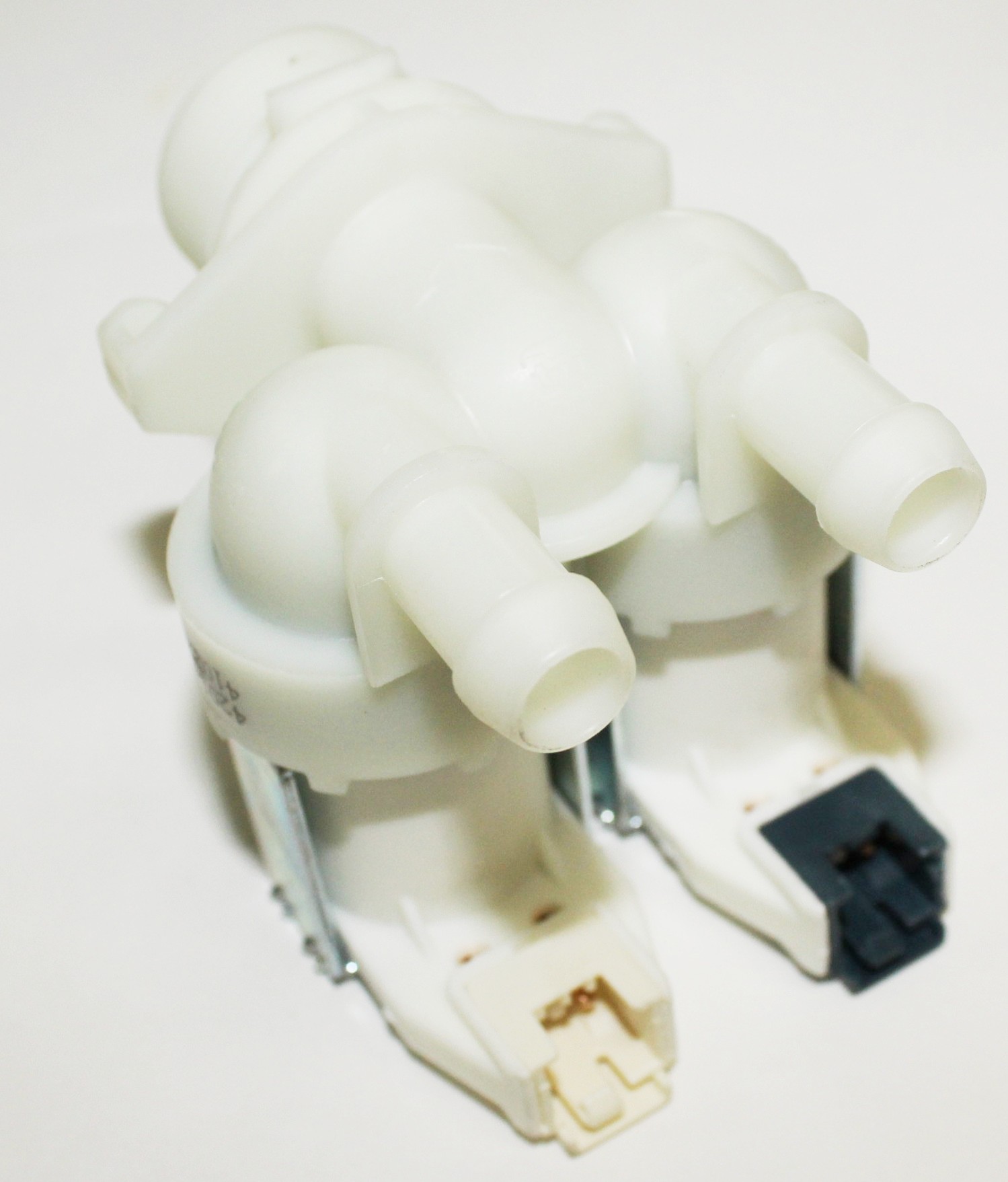 Заливной клапан для стиральных машин Candy (Канди) 2x180 41029238