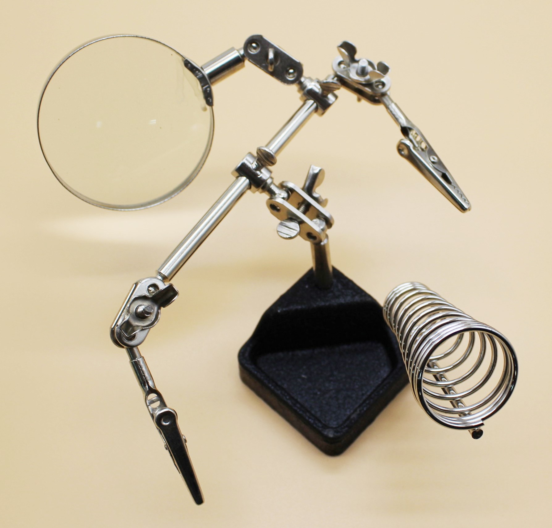 Держатель  Третья рука  с лупой Орбита JM-1506. T429