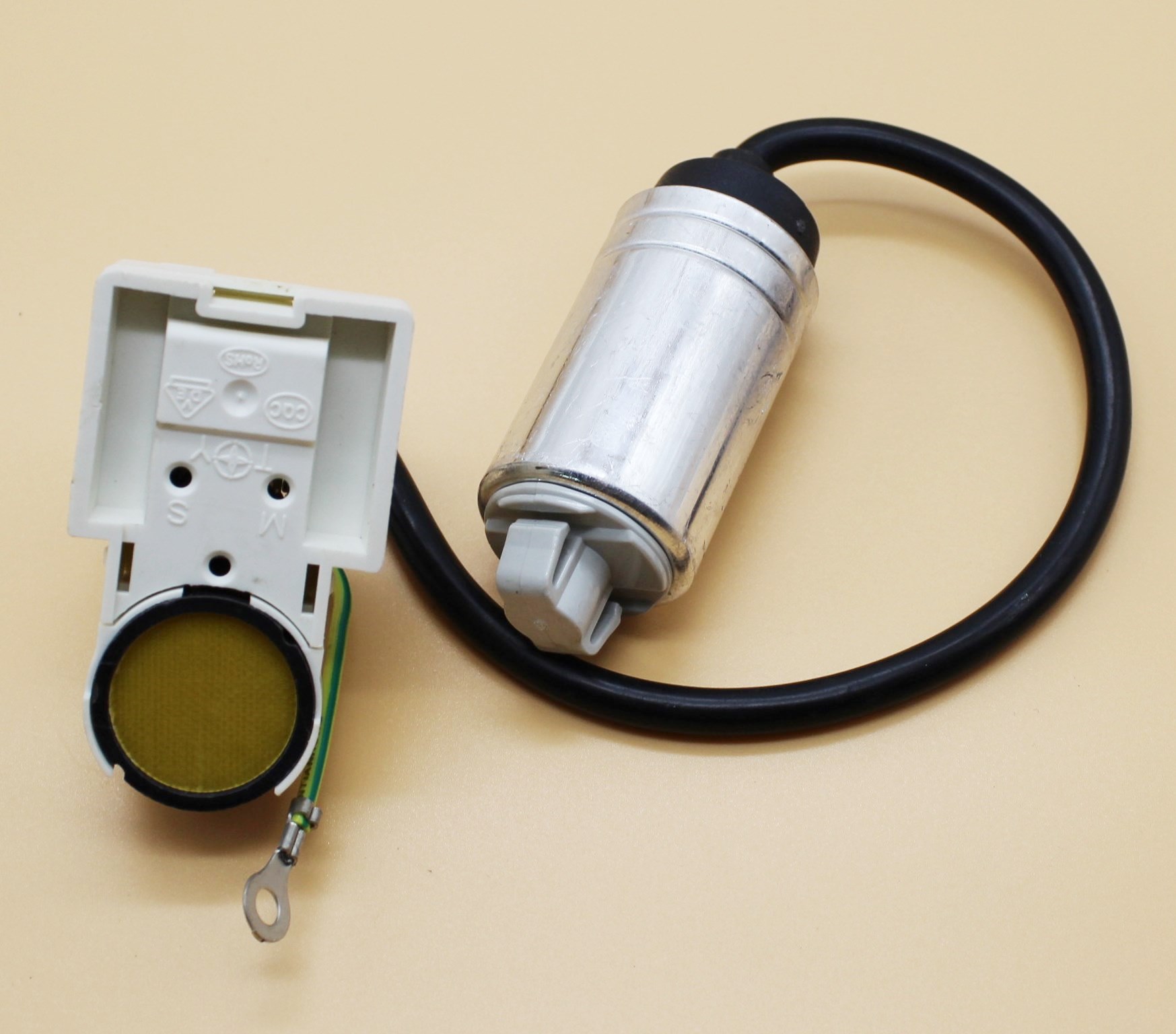 Пусковое реле с кондесатором 3.5мф. HL147