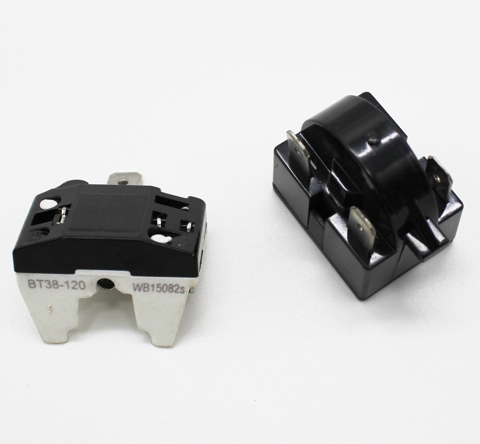 Пусковое реле компрессора 3 контакта. HL150