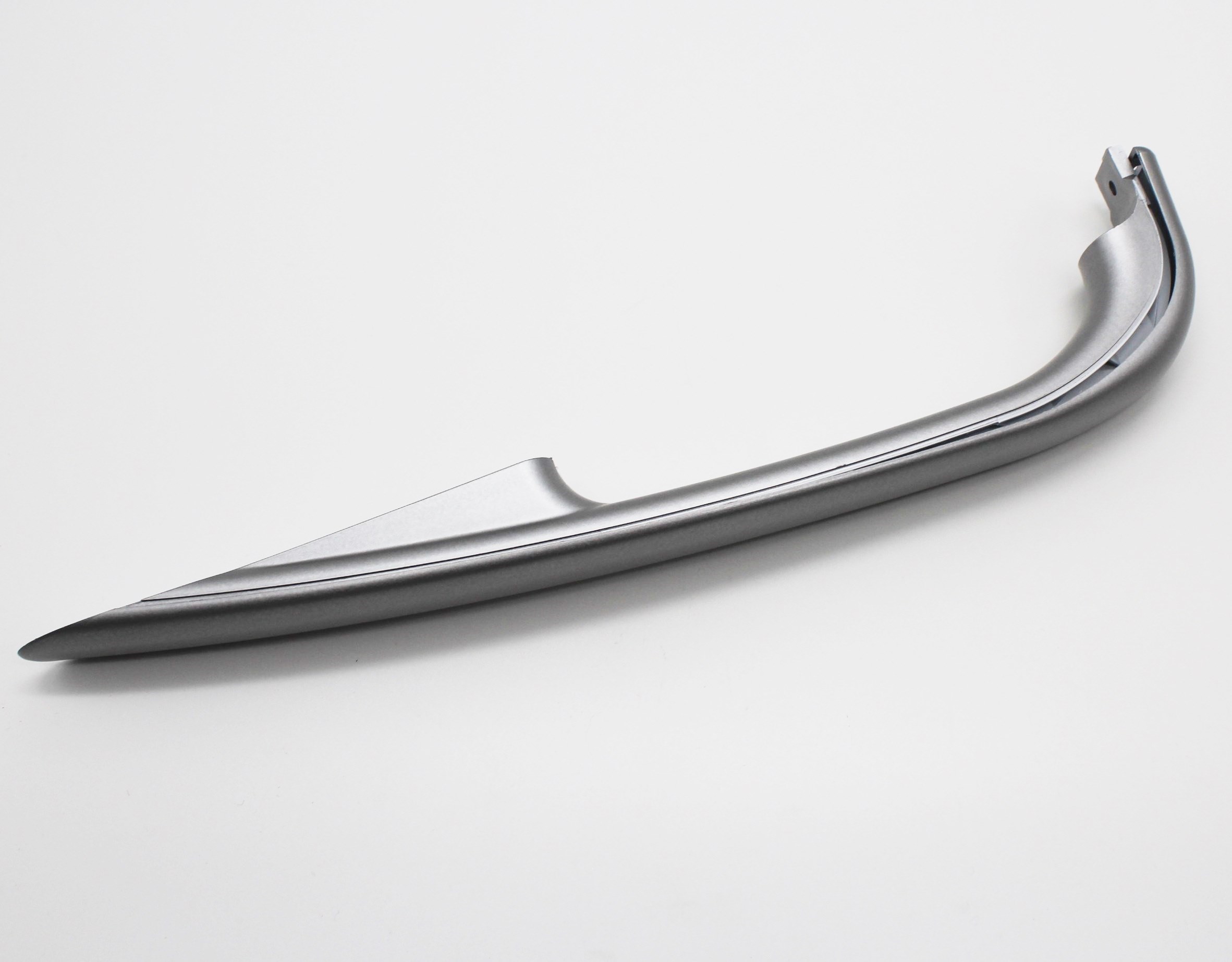 Ручка двери к холодильникам Атлант 1704 верхняя серебристая (331603304504+331603304604)