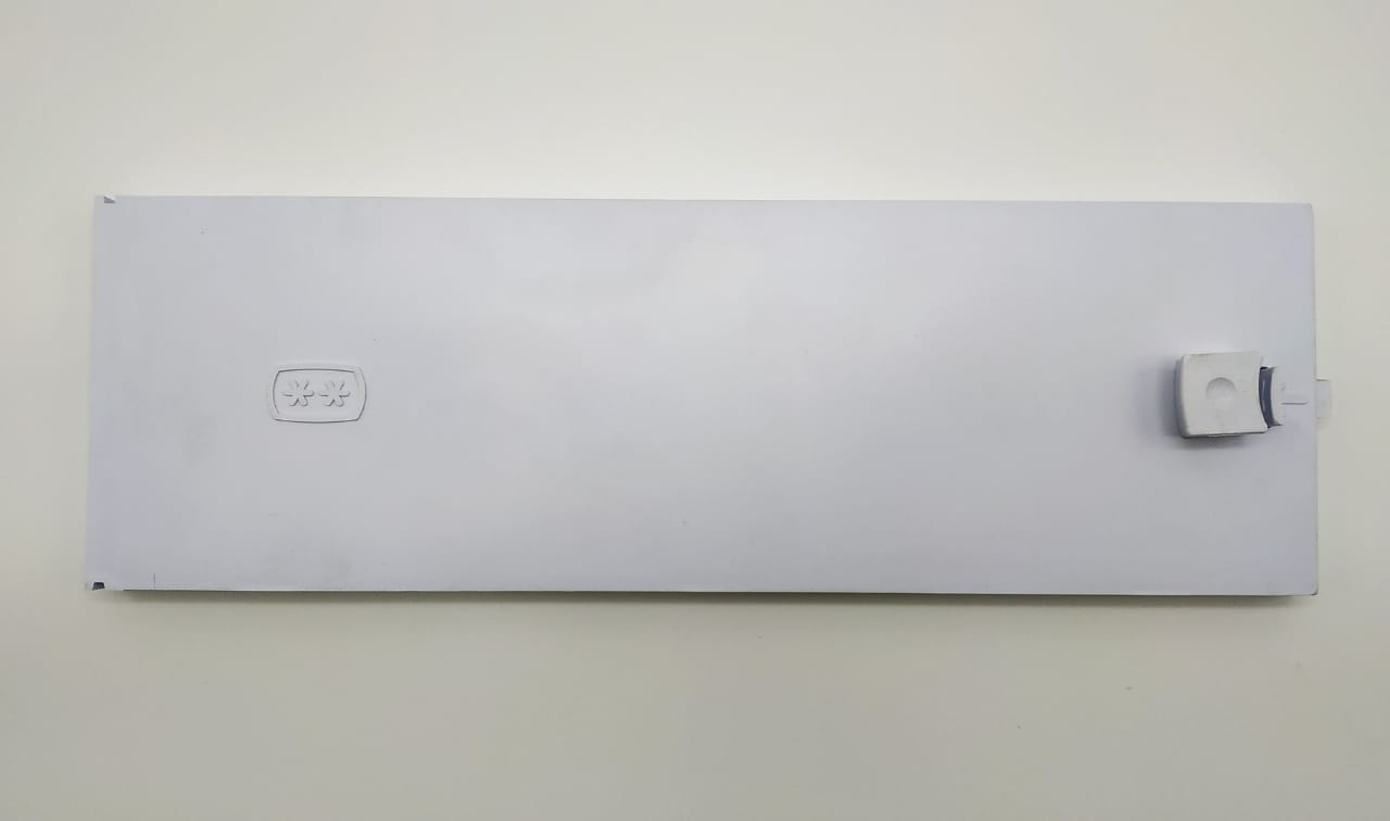 Дверка испарителя Бирюса-8  код: 0003031000