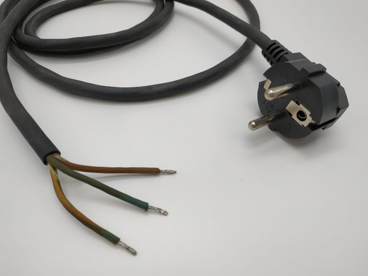 Шнур универсальный с вилкой для газовых плит COK119RU зам: 040415