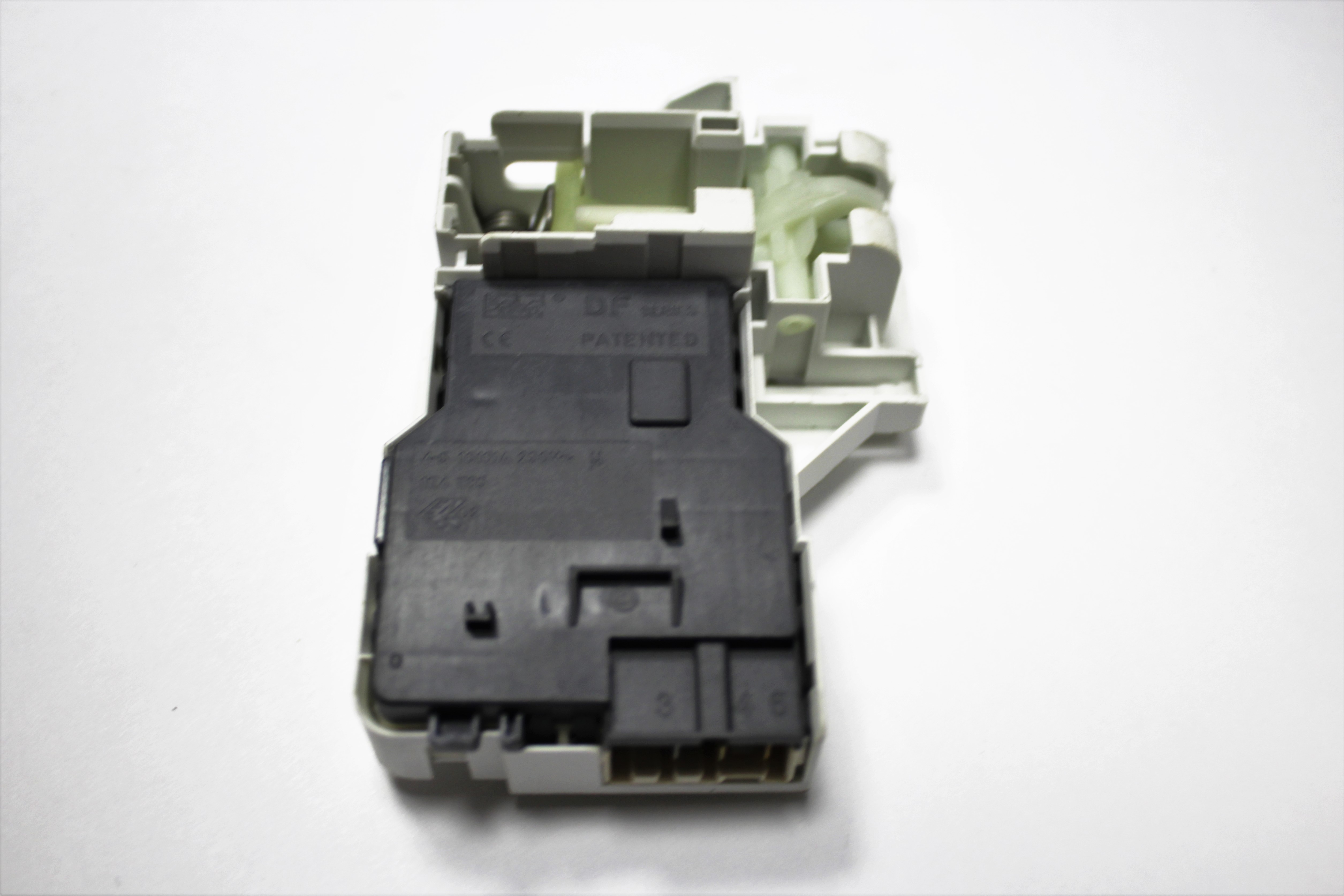 Замок люка стиральной машины Ariston/Indesit 272452