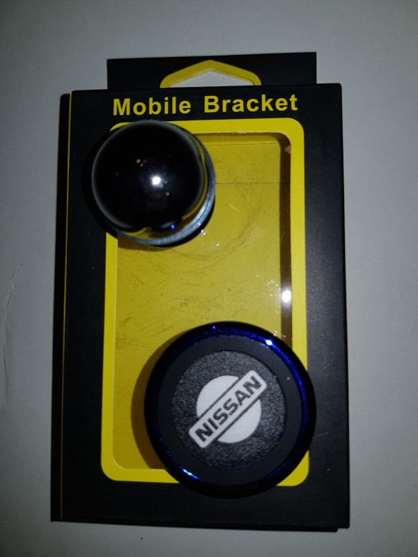 T353  Магнитный держатель с маркой авто