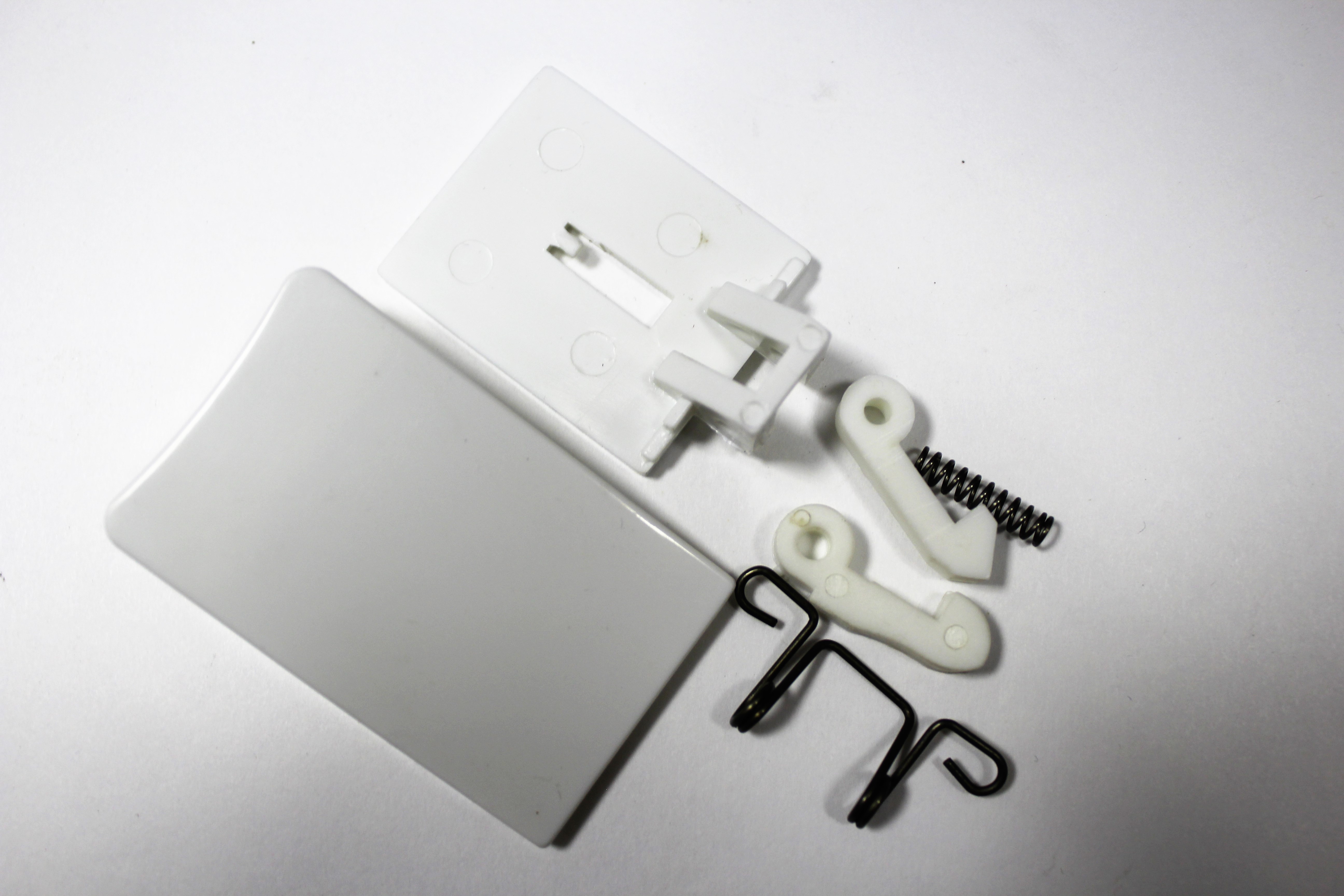 Ручка люка, белая для стиральных машин Ardo/Whirlpool WL084, зам. 481949869162, 481949869837, DHL002WH