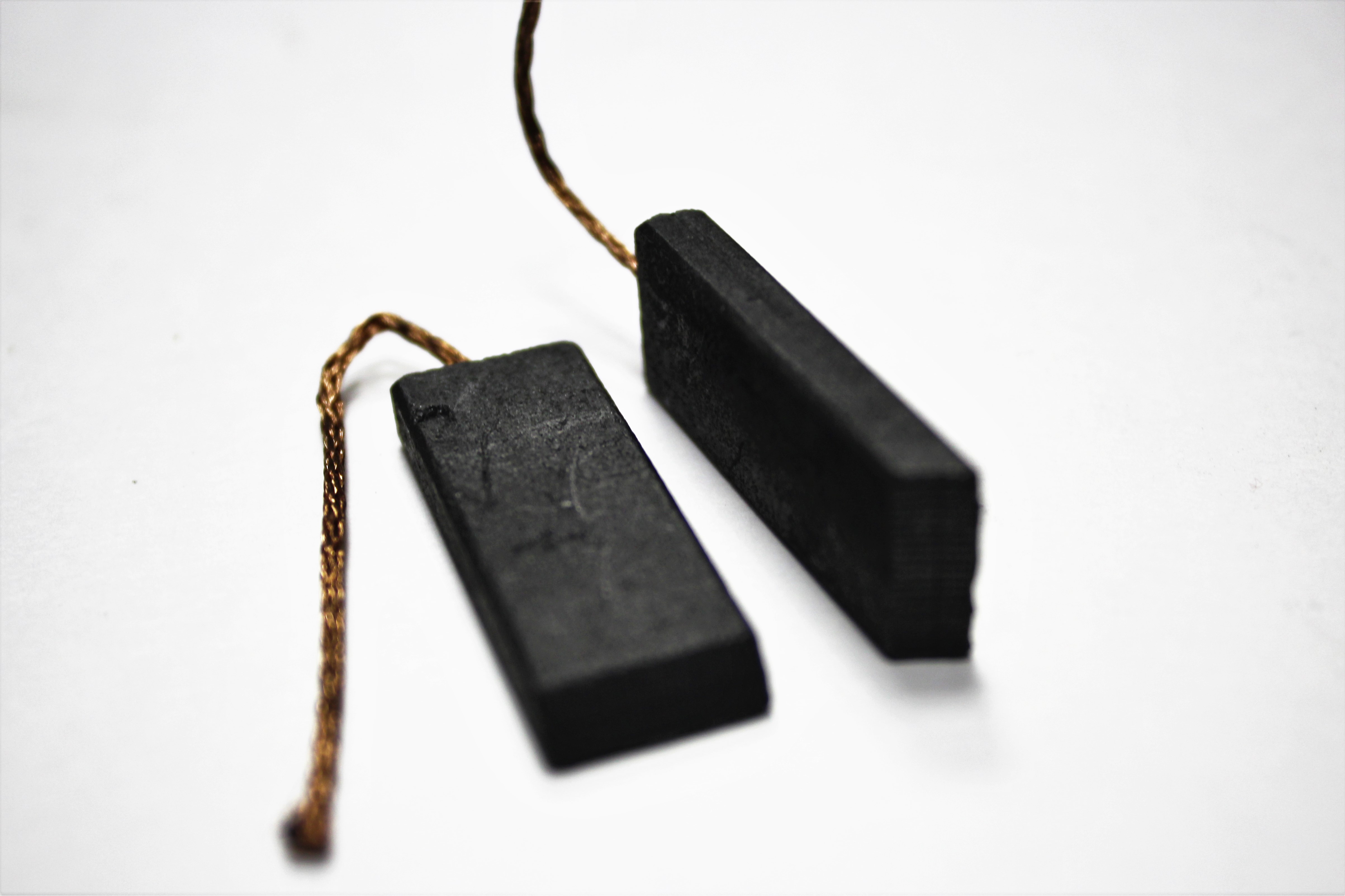 Щетки угольные для стиральных машин 5x13.5x36 Indesit, Ariston G143