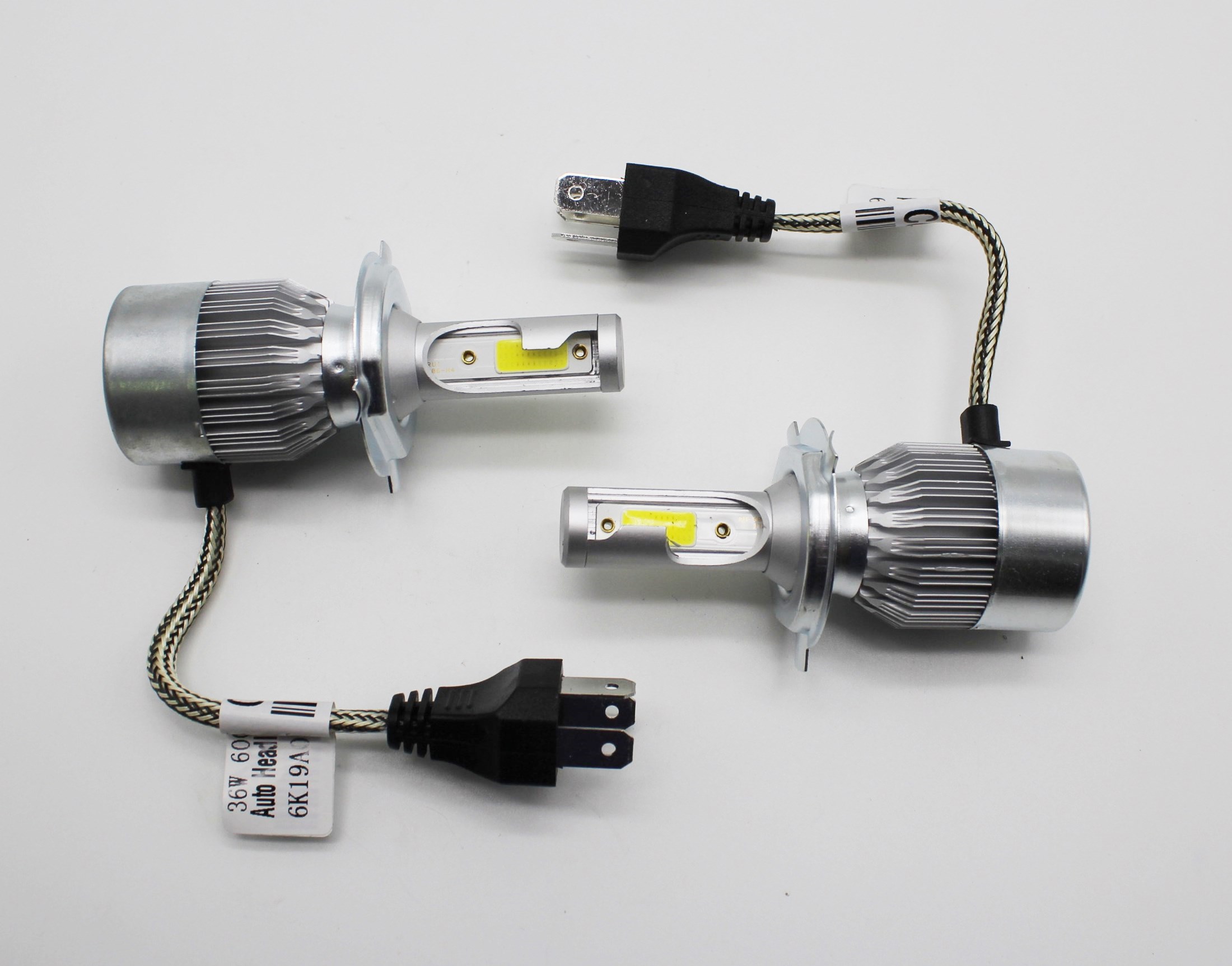 T558 Лампа светодиодная C6 H4