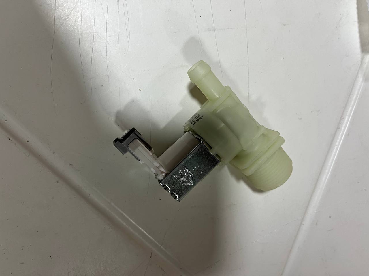 273883 Клапан подачи 1Wx180 воды для посудомоечных