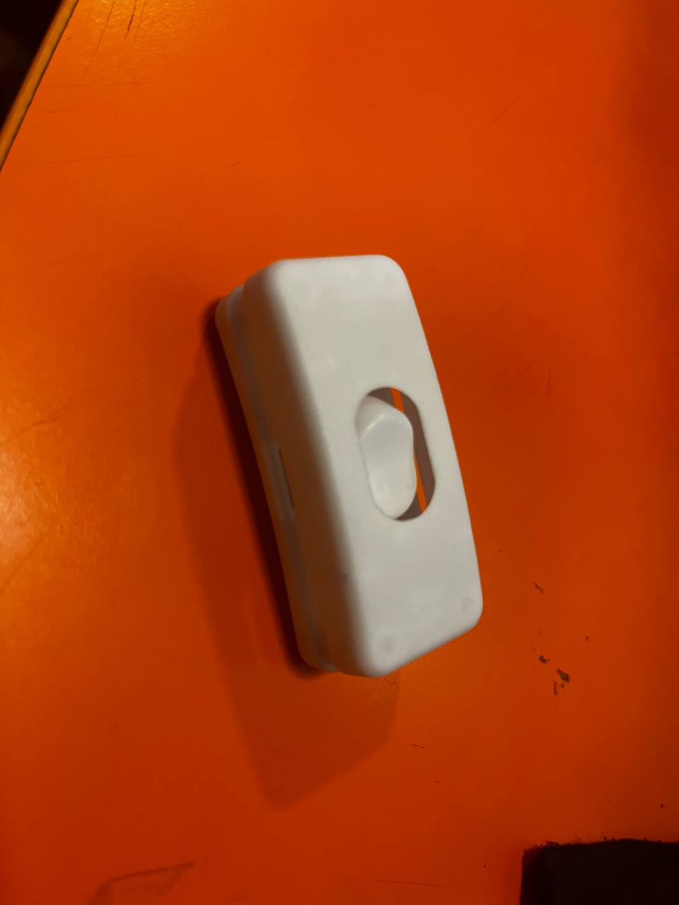  ISL2240Выключатель одноклавишный на шнур