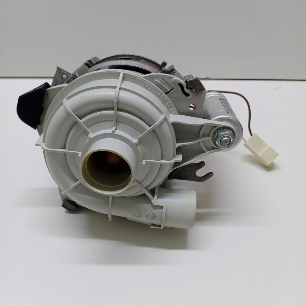 Циркуляционный мотор (двигатель, насос, помпа) к посудомоечной машине