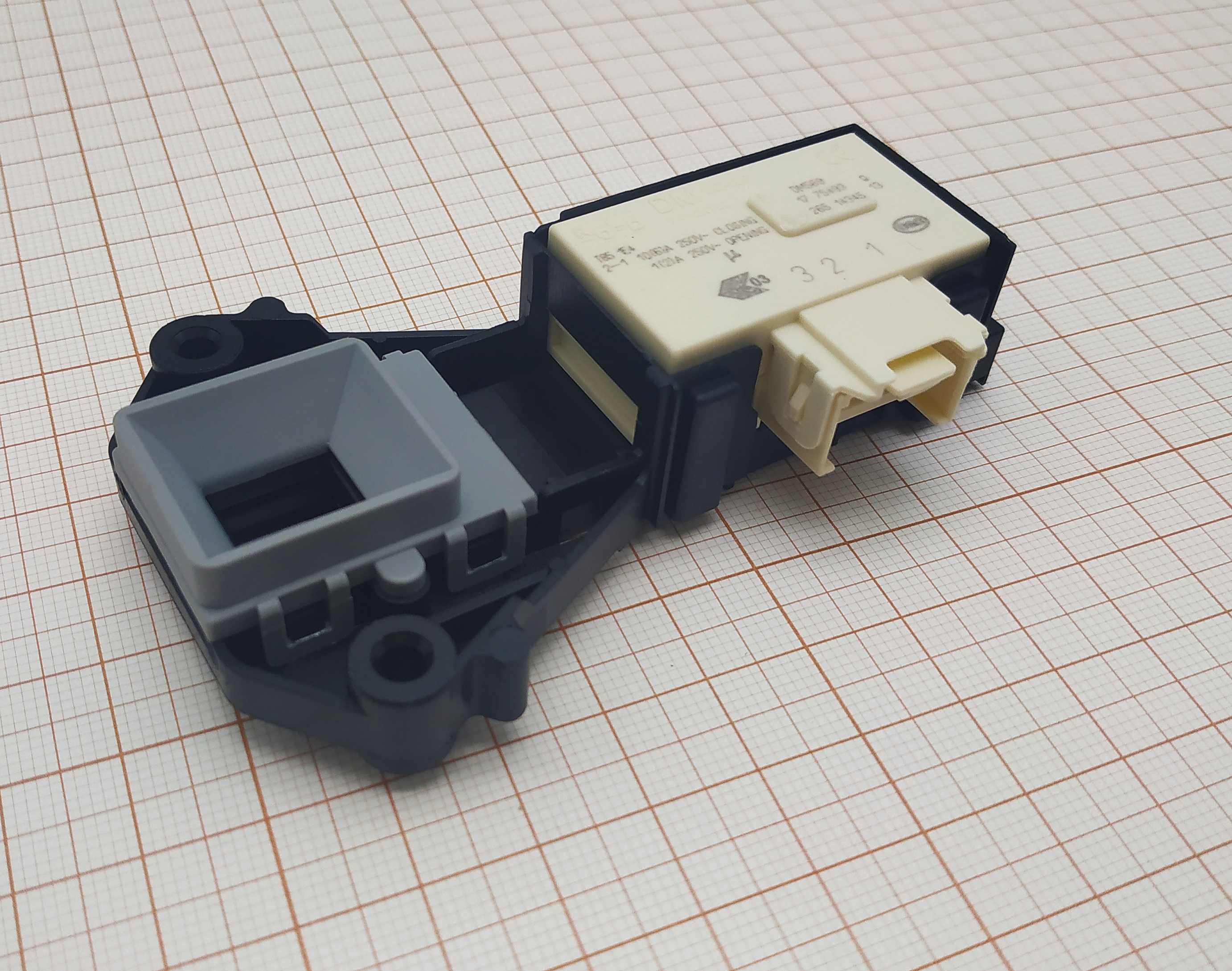 Устройство Блокировки люка (УБЛ) стиральной машины Whirlpool, Indesit, Ariston, bauknecht код: 481075043881 зам: 311179 