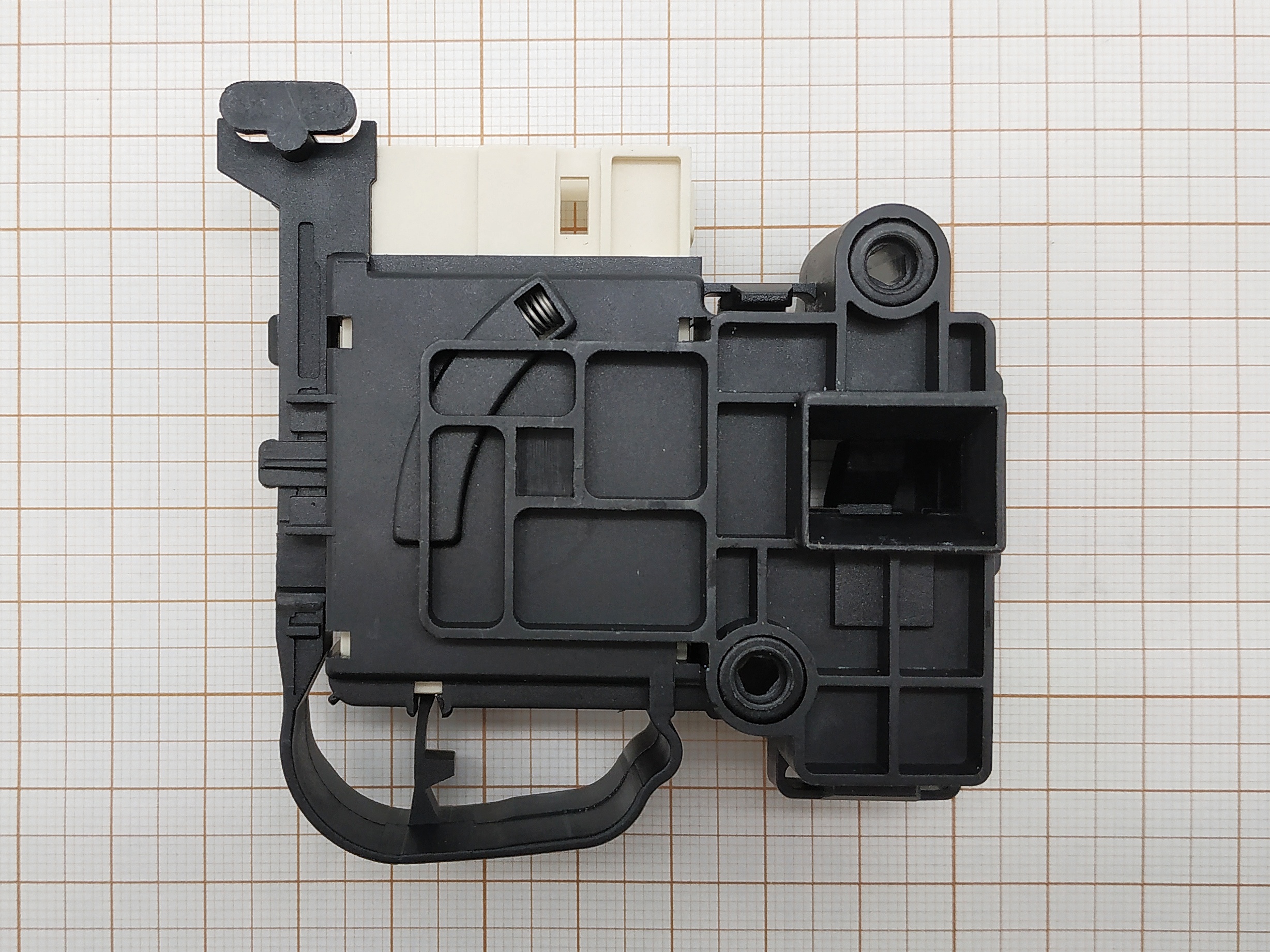 Устройство блокировки люка Haier, Хаер код: 0024000128A зам: DK040550