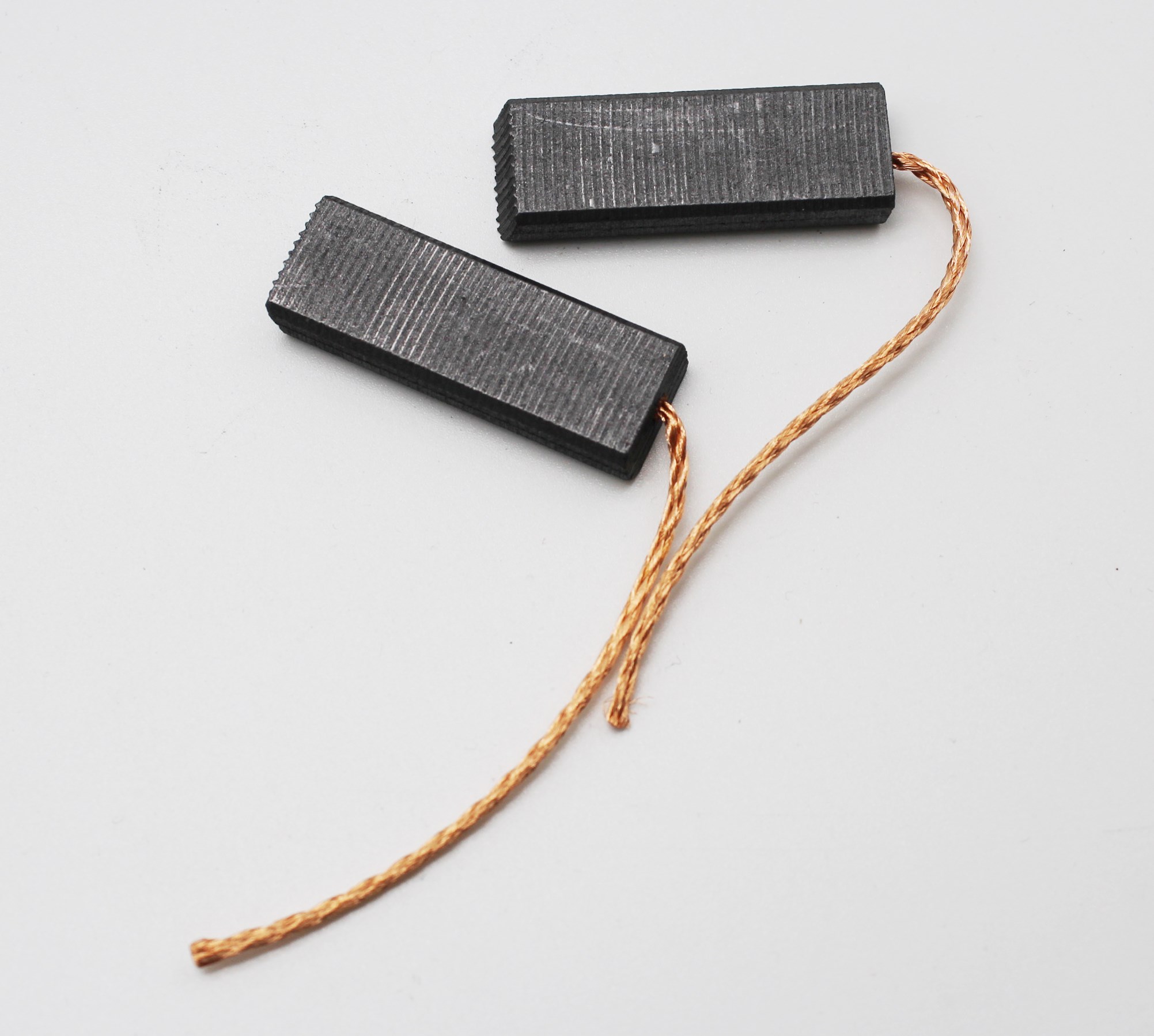 Щетки мотора стиральных машин 5x12.5x35 UN125sn, зам. 04bo02c, SD025sn, GG116, CAR010UN